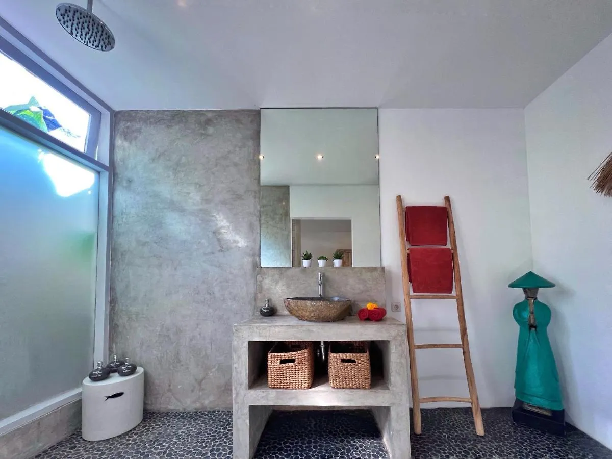 Villa Teman Eden, 4Br Prime Location Seminyak Beach