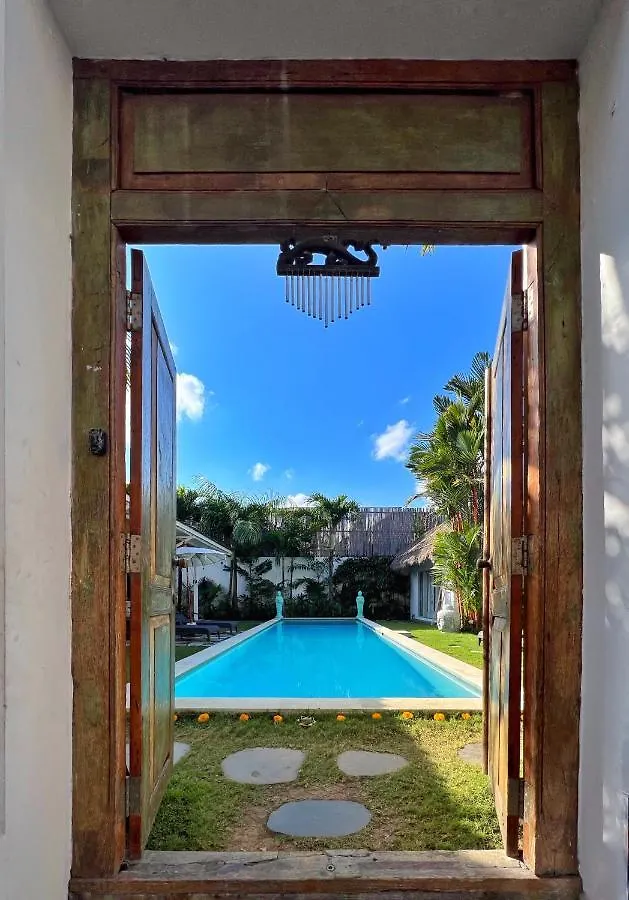 Villa Teman Eden, 4Br Prime Location Seminyak Beach