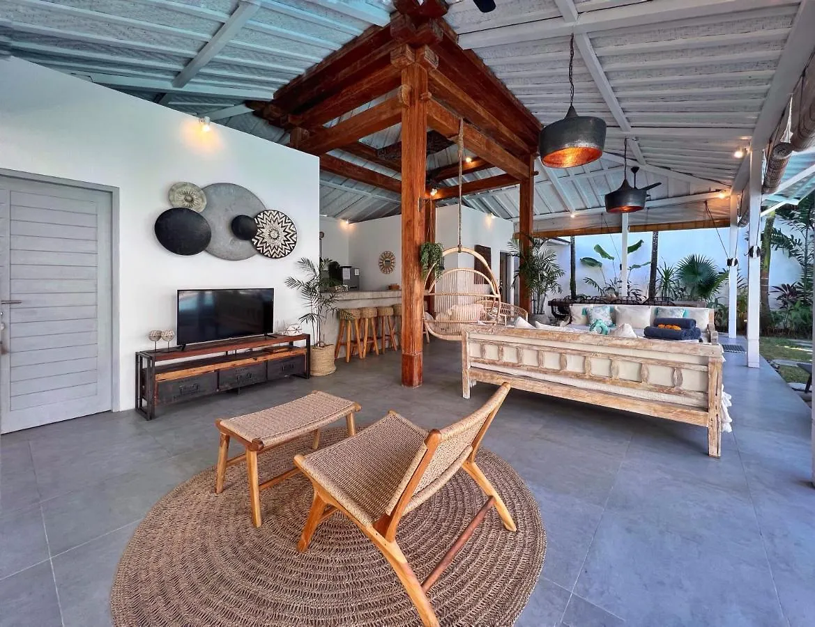 Villa Teman Eden, 4Br Prime Location Seminyak Beach 0*, Seminyak (Bali)