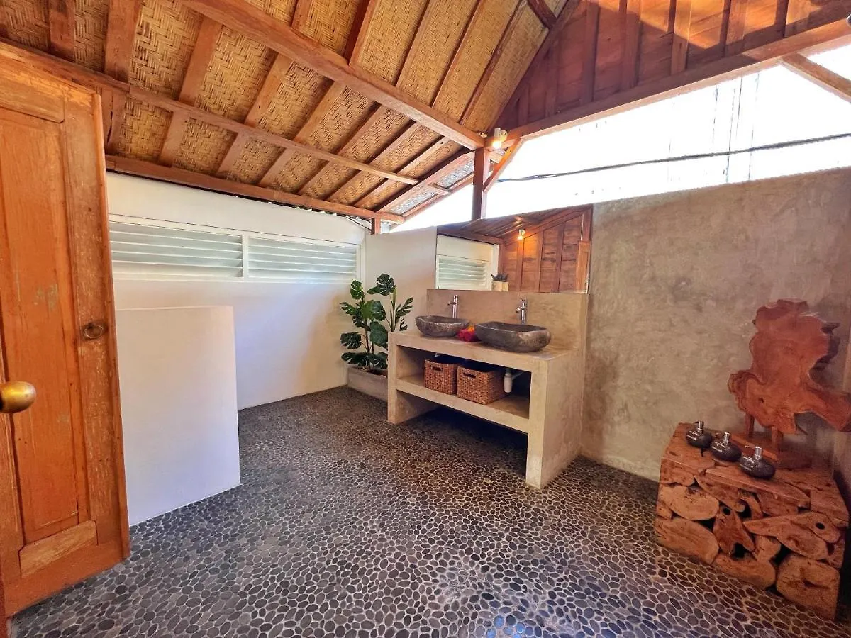 Villa Teman Eden, 4Br Prime Location Seminyak Beach Indonesia