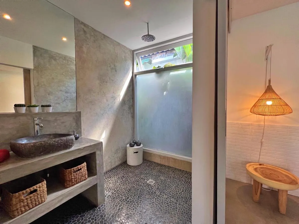 Villa Teman Eden, 4Br Prime Location Seminyak Beach