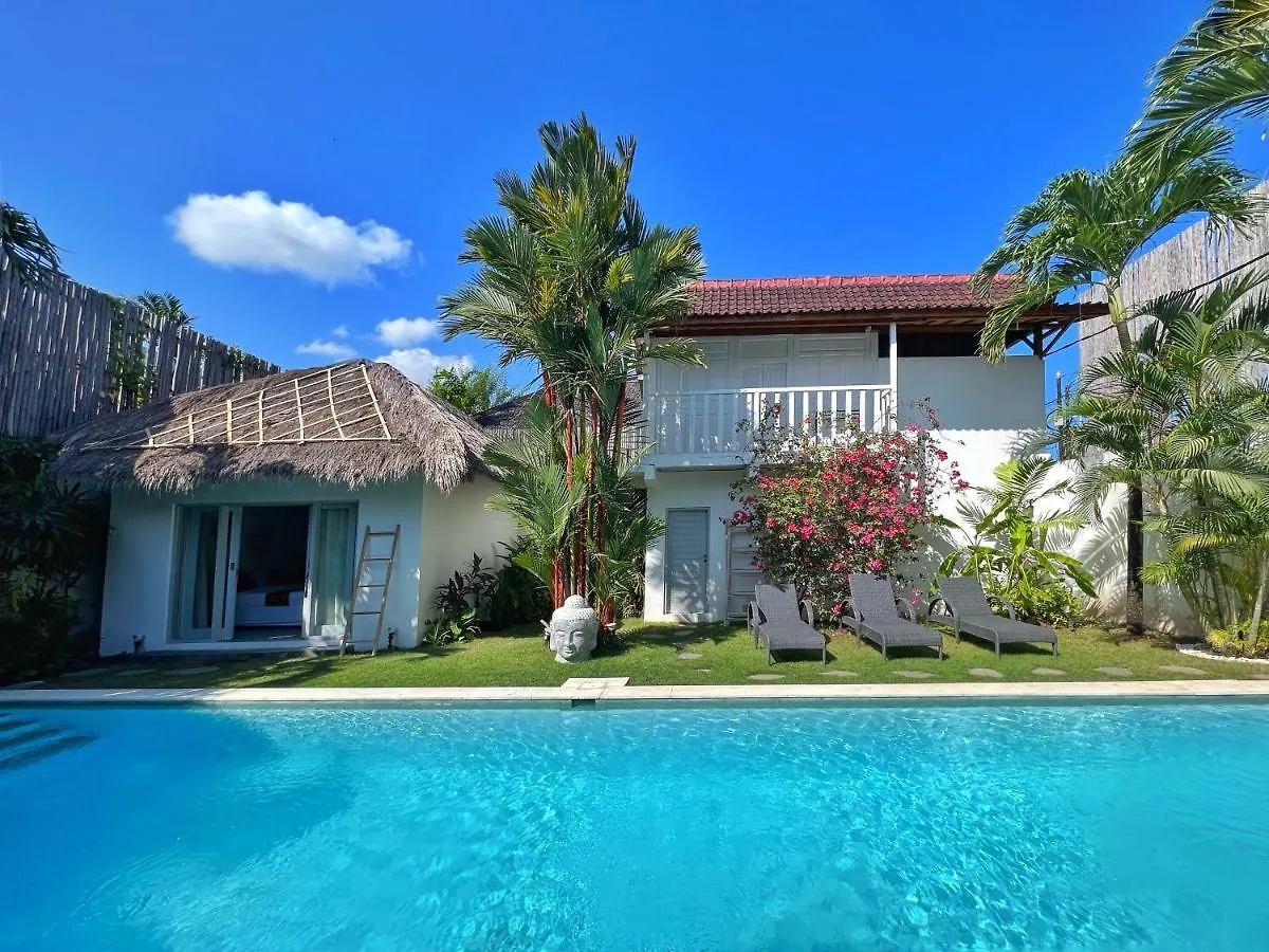 Villa Teman Eden, 4Br Prime Location Seminyak Beach