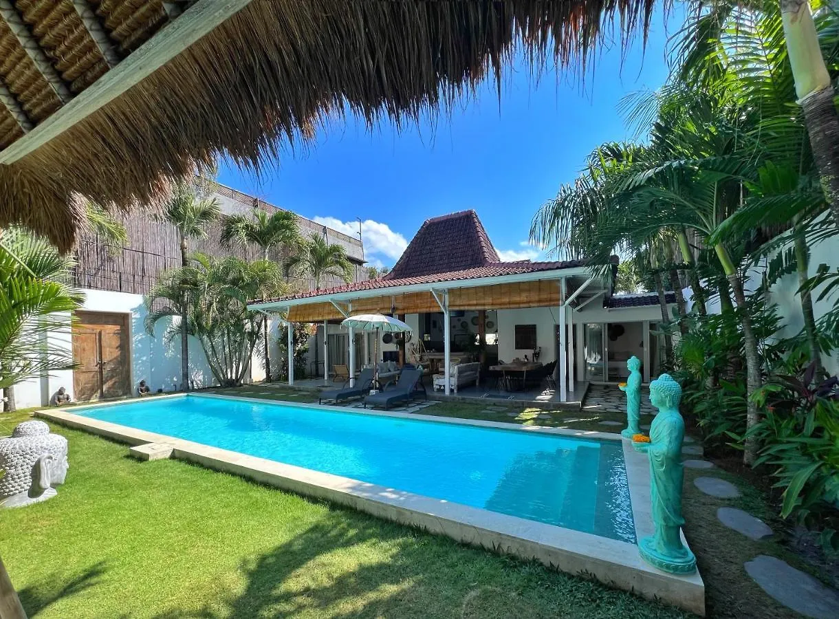 Villa Teman Eden, 4Br Prime Location Seminyak Beach 0*, Seminyak (Bali) Indonesia